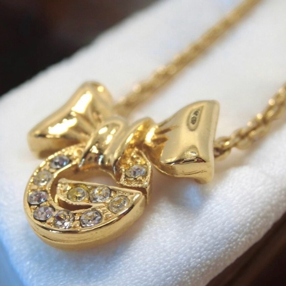 GIVENCHY Vintage Signature G with Bow Pendant Necklace ✨🤩 - Picture 13 of 15
